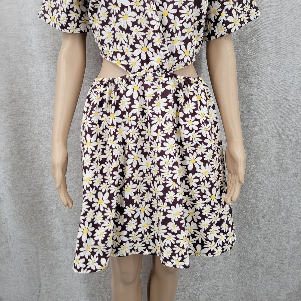Indulge Cotton Daisy Print Mini Dress in Brown and White Cut Out Sides and Back - Picture 6 of 11